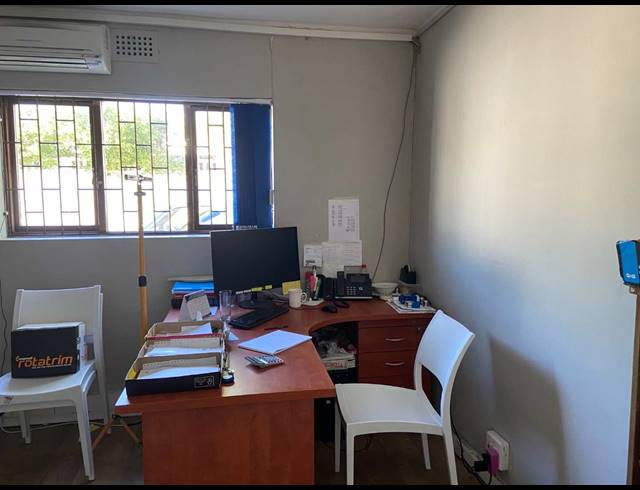 75M² OFFICE TO LET IN KIRSTENHOF